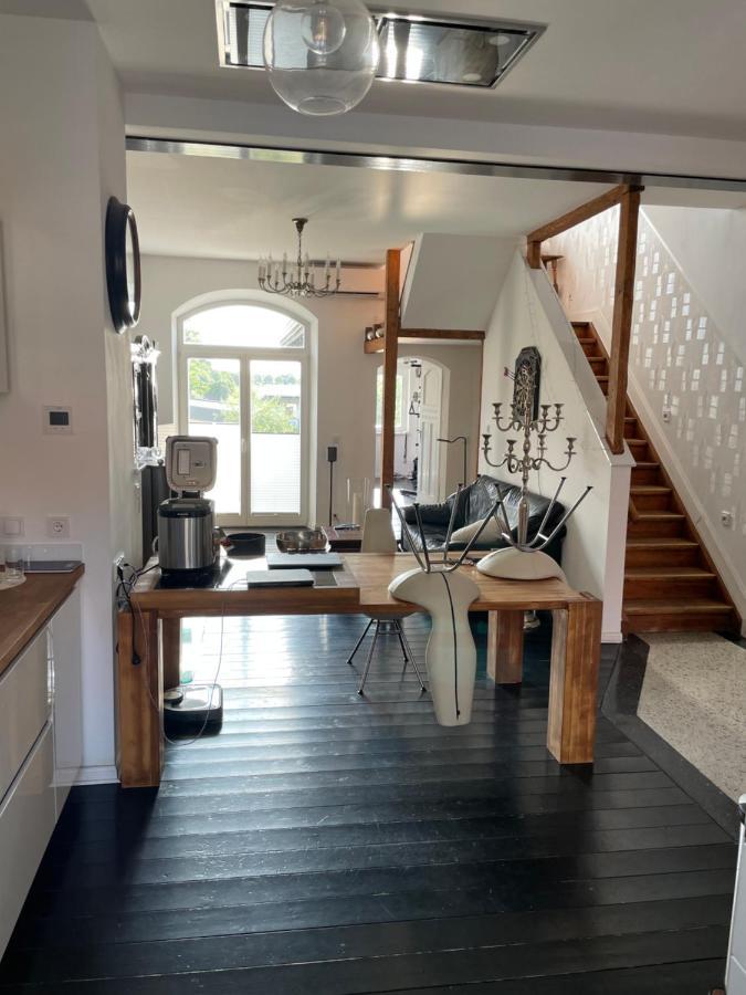 Apartmán Denkmalgeschuetztes Schmuckstueck Düsseldorf Exteriér fotografie